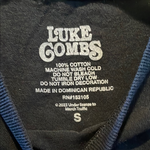 Luke Combs 2023 Concert T-shirt - Size S - Picture 2 of 5